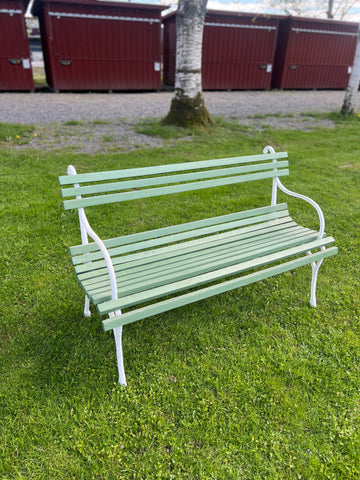 Trädgårdssoffa