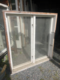 Fönster med karm 133x139