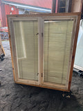Fönster med karm 127x147