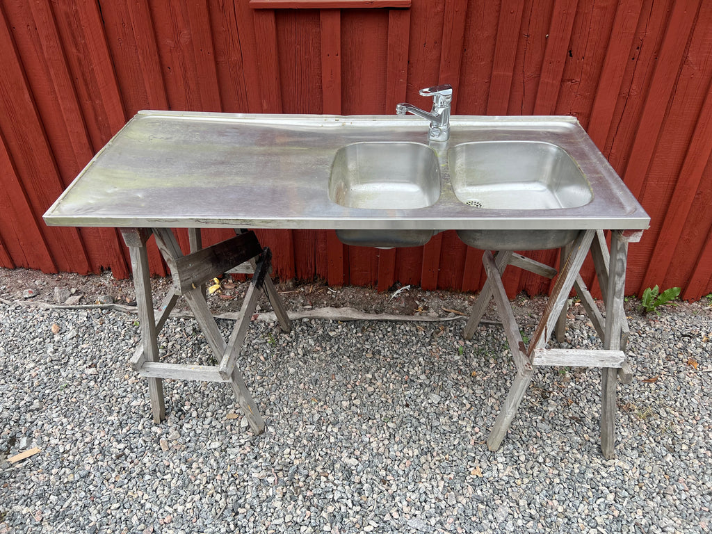 Rostfri diskbänk 140 cm – Hus till Hus – byggnadsvård och återbruk i ...