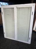 Fönster med karm 127x147