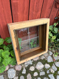 Fönster med karm 52x54,5