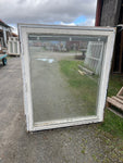 Fönster med karm 109x129