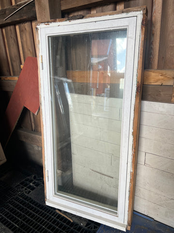 Fönster med karm 71x137