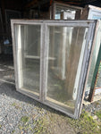 Fönster med karm 133x139