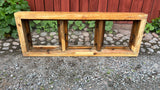 Fönster med karm 137x50