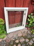 Fönster med karm 54x57,5