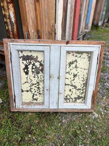 Fönster med karm 71x59