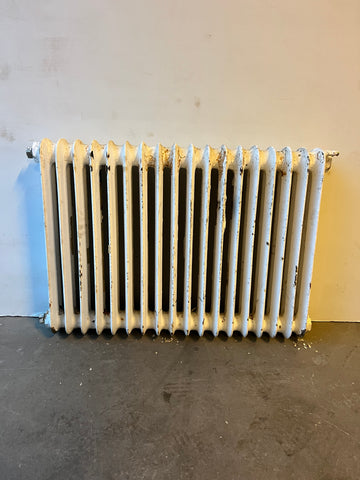 Vägghängd radiator 85x59x12