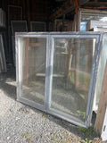 Fönster med karm 158x146