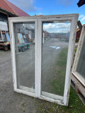Fönster med karm 111x145