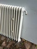 Vägghängd radiator 90x58x8