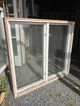 Fönster med karm 158x146