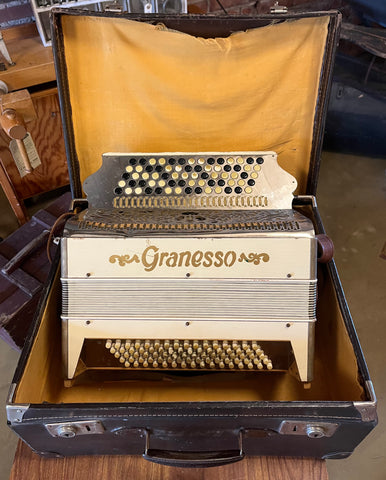 Dragspel Granesso