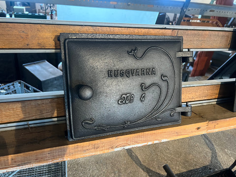 Gjutjärnslucka Husqvarna No4
