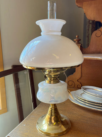 Fotogenlampa vit/mässing