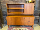 Sideboard med hylla